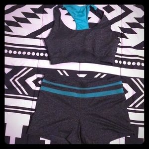 Sports bra and spandex set